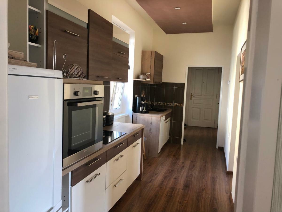 Lili Apartman Apartment Marianske Lazne Ngoại thất bức ảnh